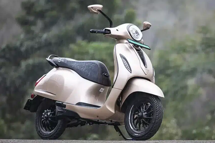 What is the price of Bajaj Chetak